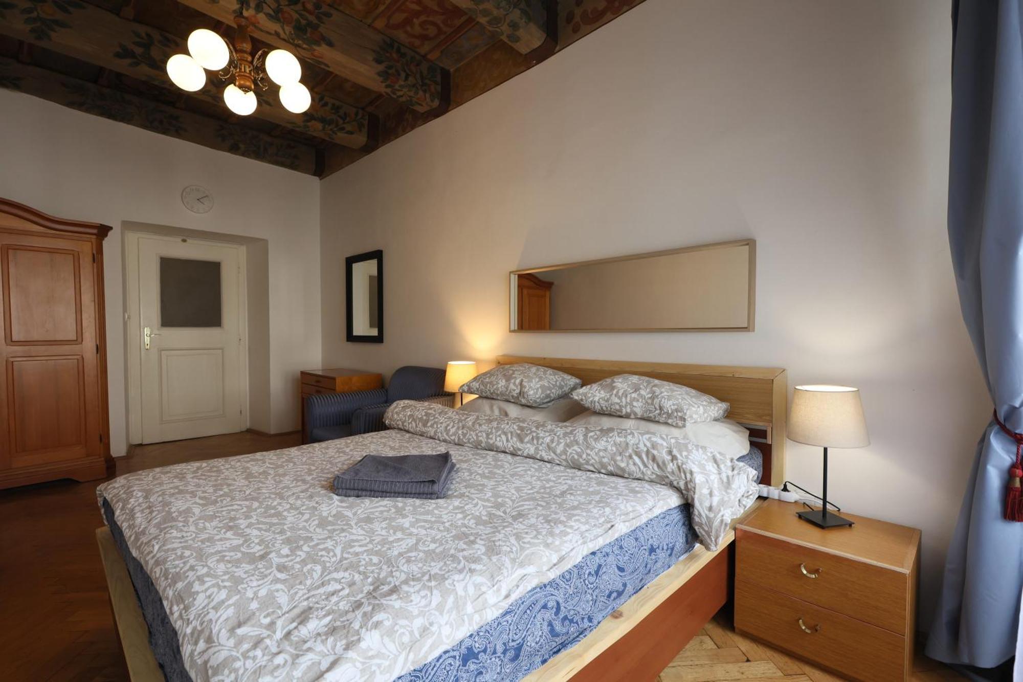 At The Blue Lion & Parking Assistance Apartment Praga Exterior foto