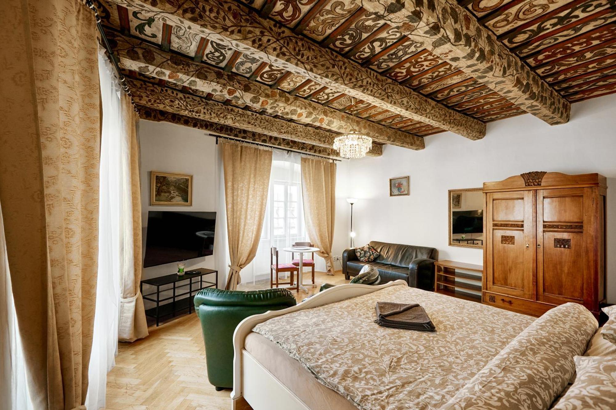 At The Blue Lion & Parking Assistance Apartment Praga Exterior foto