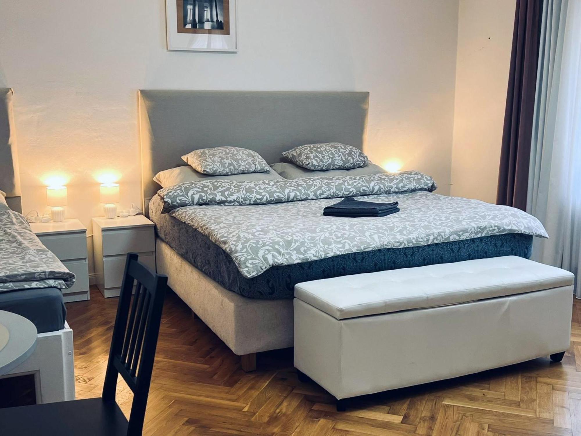 At The Blue Lion & Parking Assistance Apartment Praga Exterior foto